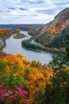 93 Shepard Ave, Unit One in Delaware Water Gap, PA - Building Photo