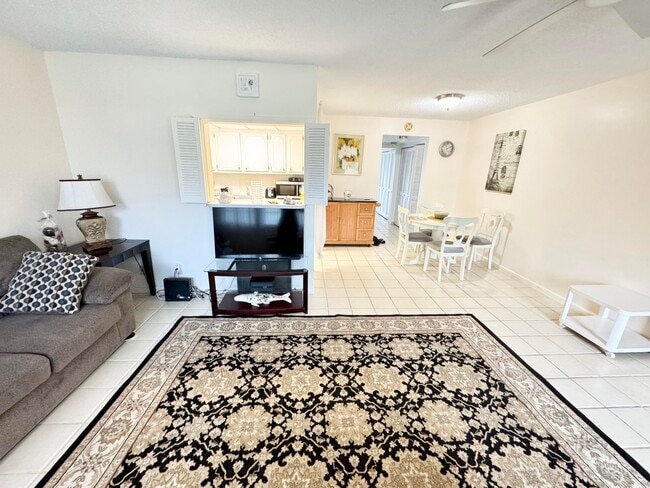 187 Tilford J in Deerfield Beach, FL - Building Photo - Building Photo