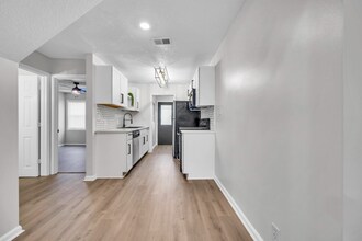 801 Burcale Rd in Myrtle Beach, SC - Building Photo - Building Photo
