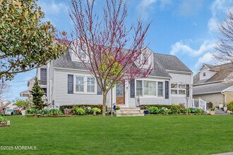 80 Dewey Ave in Manasquan, NJ - Building Photo - Building Photo