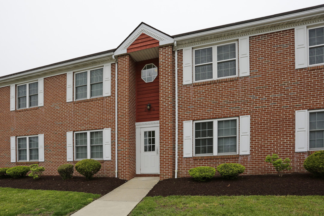 Courtside Apartments in Dover, DE - Building Photo