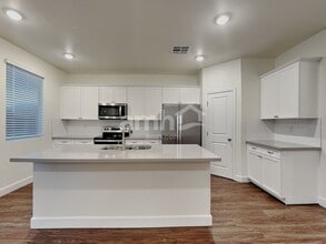 6139 Schmidt St in North Las Vegas, NV - Building Photo - Building Photo