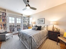 1832 W Victoria St in Santa Barbara, CA - Building Photo