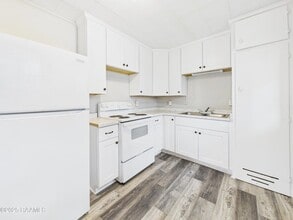 906 Center St in Lafayette, LA - Building Photo - Building Photo