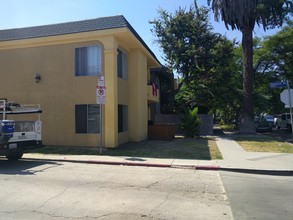 2429 Ocean Ave in Venice, CA - Building Photo - Building Photo