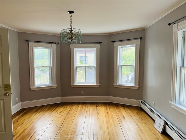 133 Brattle St in Arlington, MA - Building Photo - Building Photo