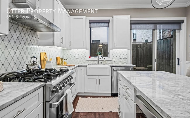 854 S Front St in Philadelphia, PA - Building Photo - Building Photo