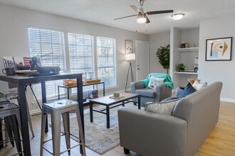 The Block Townhomes in Starkville, MS - Foto de edificio - Building Photo