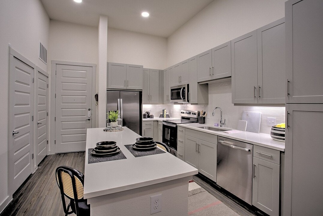 Ross + Peak in Dallas, TX - Building Photo