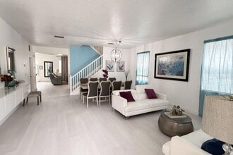 645 Kettering Rd in Davenport, FL - Foto de edificio - Building Photo