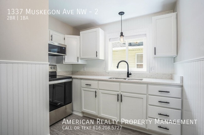 1337 Muskegon Ave NW in Grand Rapids, MI - Building Photo - Building Photo