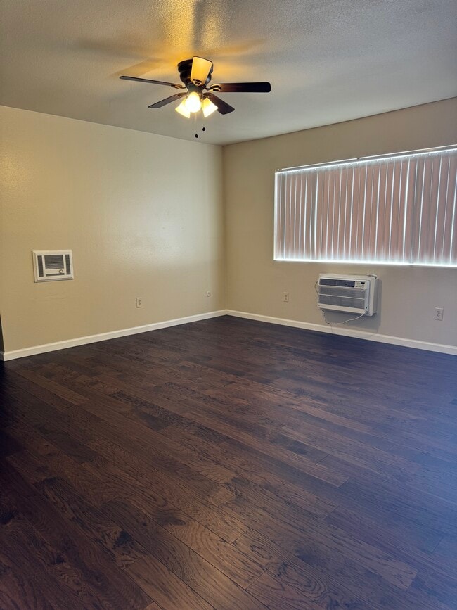 3707 Hilltop Dr, Unit 1 in Lemon Grove, CA - Building Photo - Building Photo