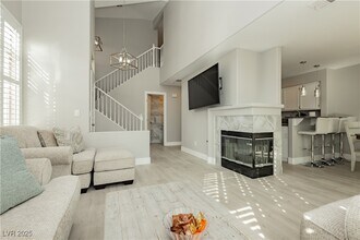 2345 Cliffwood Dr in Henderson, NV - Building Photo - Building Photo