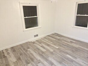 2145 Macon Dr SW in Atlanta, GA - Building Photo - Building Photo