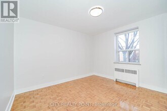 1291 Bayview Ave in Toronto, ON - Building Photo - Building Photo