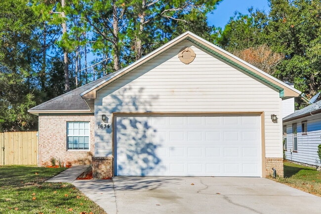 property at 1634 Ashmore Green Dr