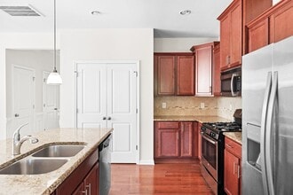 525 Panorama View Loop in Cary, NC - Building Photo - Building Photo