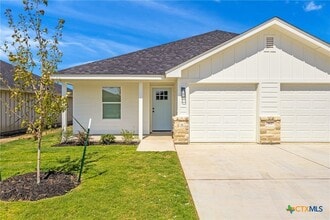 907 Smoke Tree Ln, Unit 3 in Killeen, TX - Building Photo - Building Photo