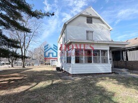 331 S Barker Ave in Evansville, IN - Building Photo