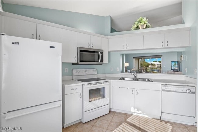 12081 Summergate Cir