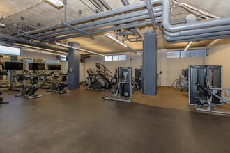 The Towers at Gateway City in St. Louis, MO - Building Photo - Building Photo