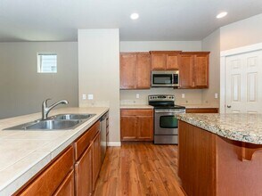 20713 SW Sister Ln in Beaverton, OR - Building Photo - Building Photo