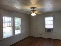 609 E N 15th St photo'