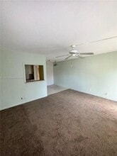 211 Coventry I in West Palm Beach, FL - Building Photo - Building Photo