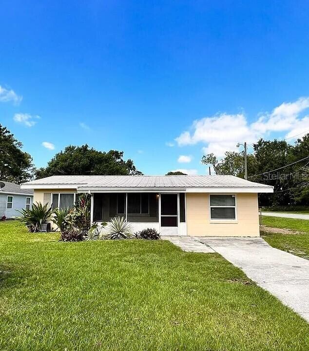 1595 28th St NW in Winter Haven, FL - Building Photo