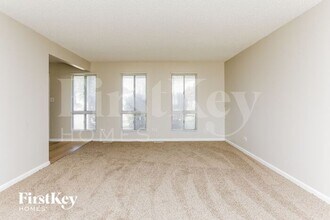 3390 Windsor Ln in Joliet, IL - Building Photo - Building Photo