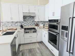 8536 Aspect Dr in San Diego, CA - Building Photo - Building Photo