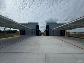 909 Glory St in Alamo, TX - Building Photo