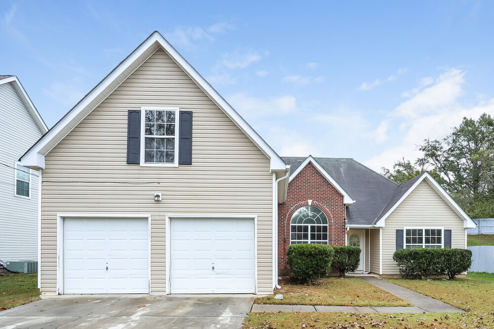 6016 Birdseye Tr in College Park, GA - Building Photo