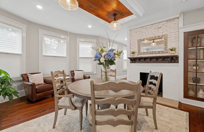 property at 20 Hobart St
