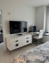 401 N Birch Rd in Fort Lauderdale, FL - Foto de edificio - Building Photo