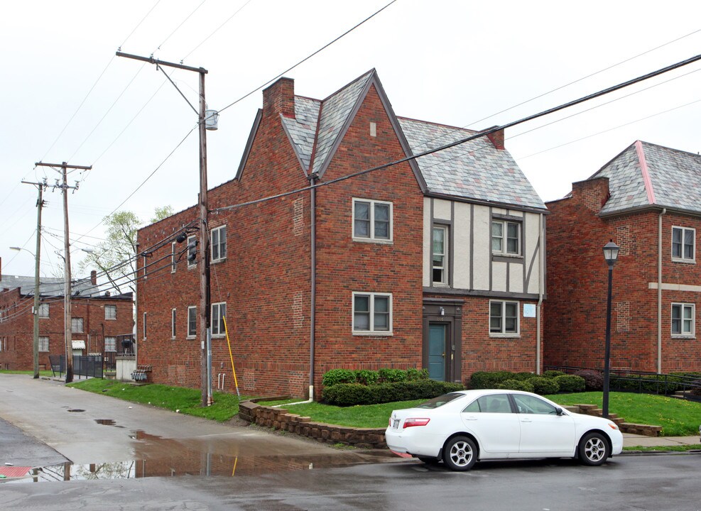 883-890 Lilley Ave in Columbus, OH - Foto de edificio