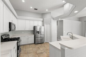 11934 Wandsworth Dr in Tampa, FL - Building Photo - Building Photo