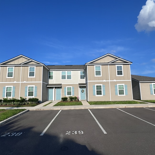 property at 4076 Oak Mill Rd