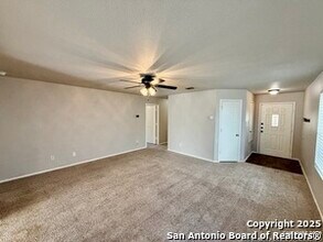 9914 Kent in San Antonio, TX - Building Photo - Building Photo