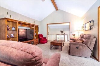 1235 Cheatham Ct in Warrensburg, MO - Building Photo - Building Photo