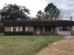 301 Jane Rd in Troy, AL - Building Photo