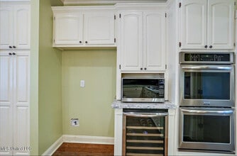 132 Pine Ridge Cir in Brandon, MS - Building Photo - Building Photo