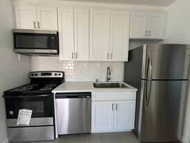 Eldora, 10313-10321 1/2 in Sunland, CA - Building Photo