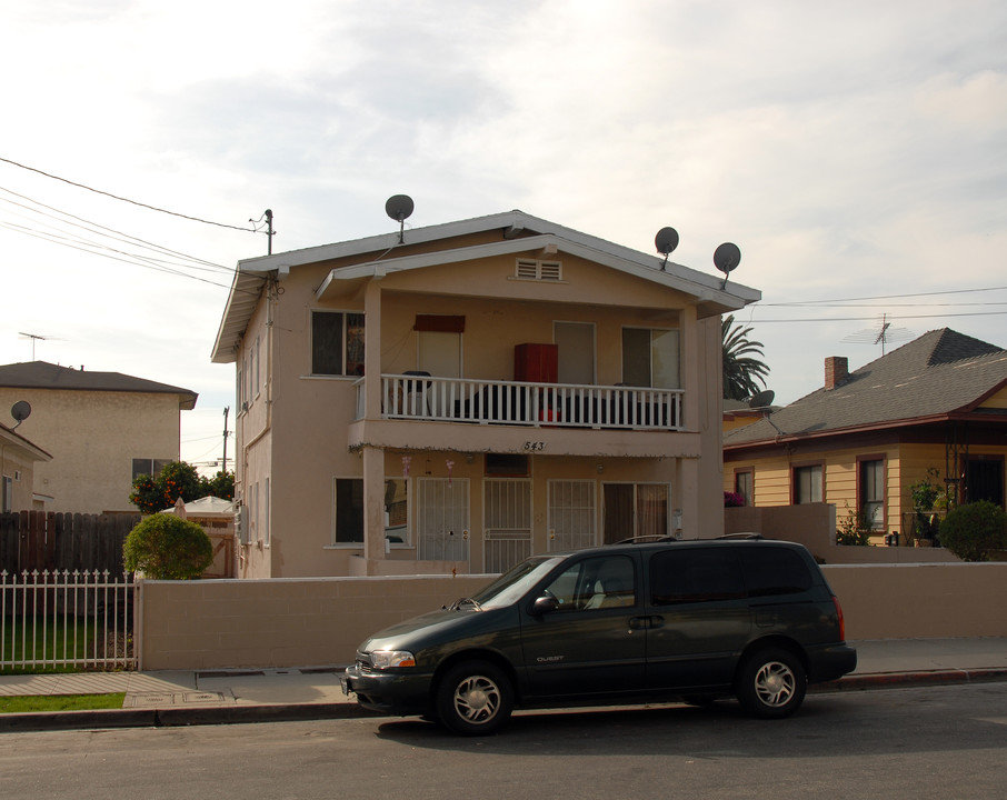 543 W 16th St in San Pedro, CA - Foto de edificio