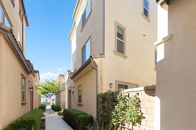 839 Cranberry Way in Upland, CA - Building Photo - Building Photo