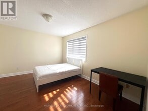 37 Cartmel Dr in Markham, ON - Building Photo - Building Photo