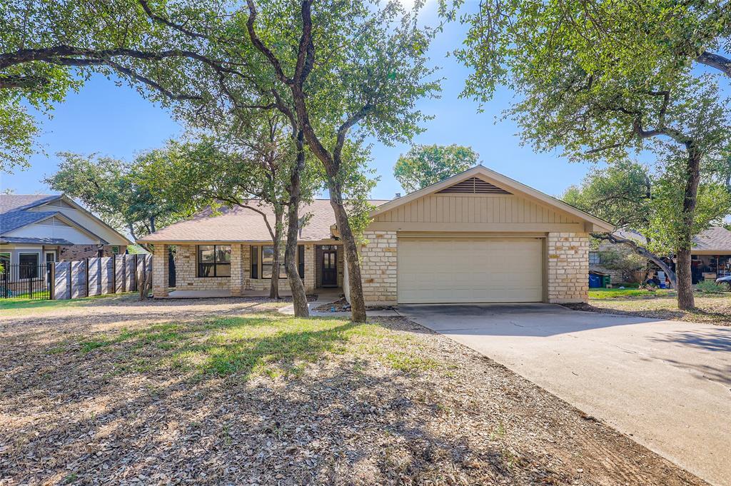 10703 Oak View Dr in Austin, TX - Building Photo