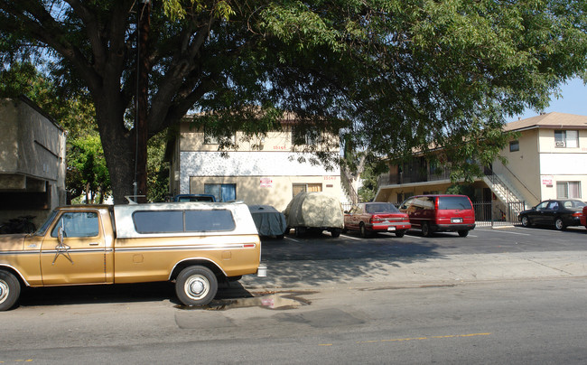 15149 Erwin St in Van Nuys, CA - Building Photo - Building Photo