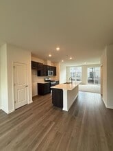 347 Summit Cir in Lombard, IL - Building Photo - Building Photo