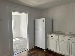 97 Franklin St in Franklin, NH - Building Photo - Building Photo